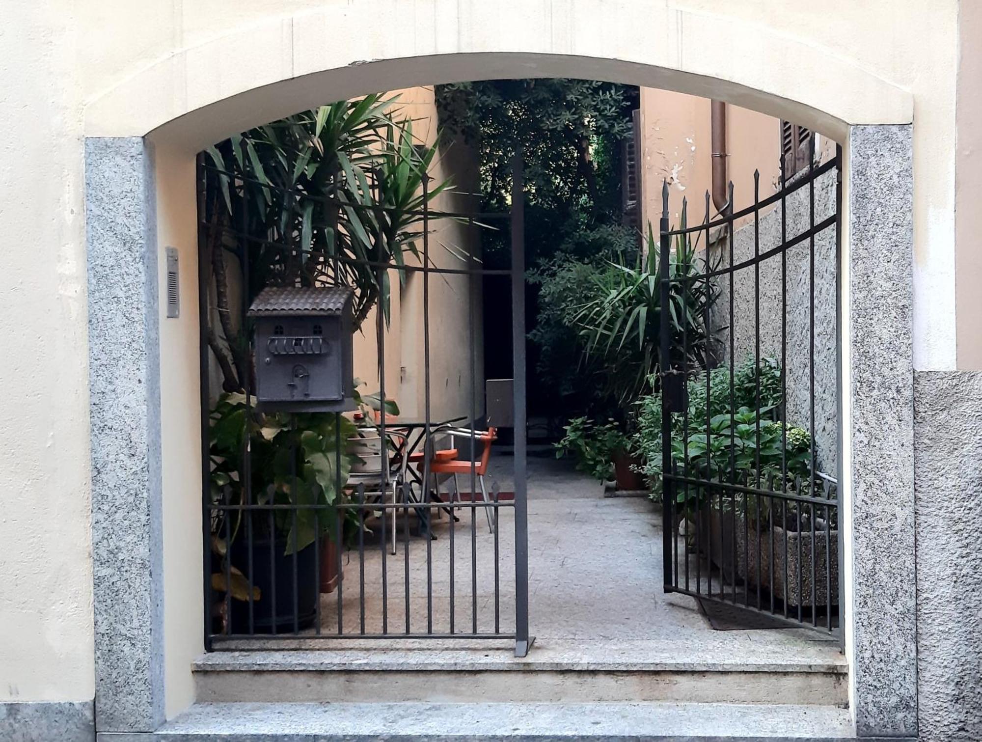 Hotel Marco'S Como Exterior photo
